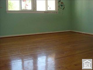 3rd image of 12641 Glen St