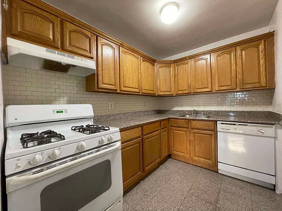 1st image of 84-84 127th St #1