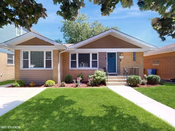 6785 N Dowagiac Ave, Chicago, IL 60646
