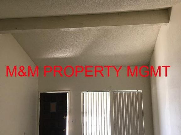5010 POLK ST Living Room