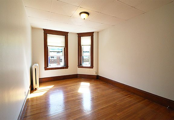 4th image of 257 Washington St APT 12