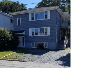 11 Foston St, Dartmouth, NS B2Y 3T9