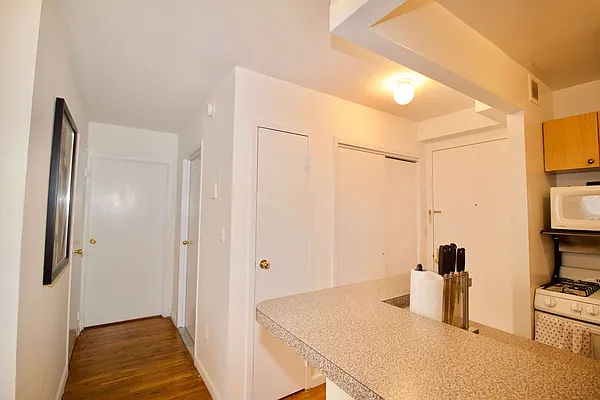 Rented by Zumper Inc | media 7