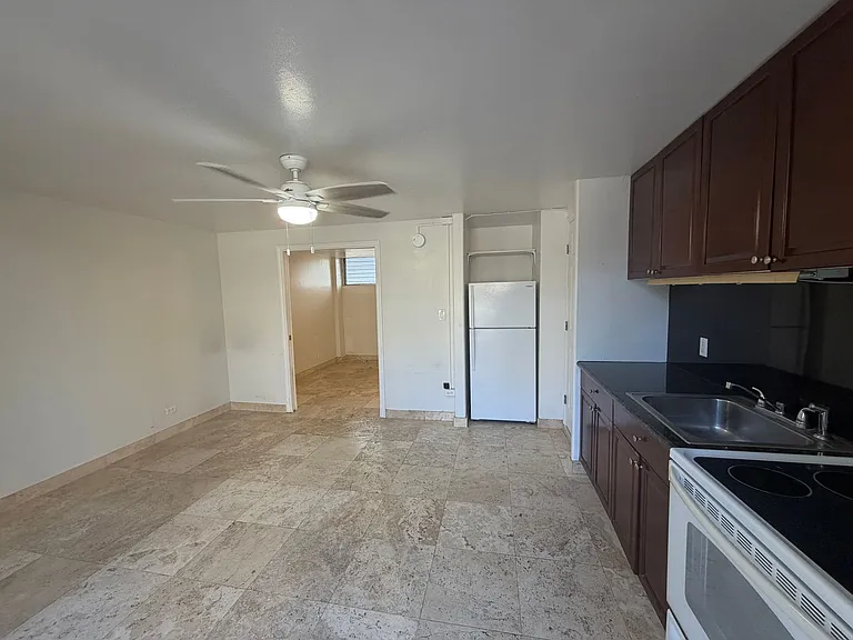 254 Kaiulani Ave — Photo 5