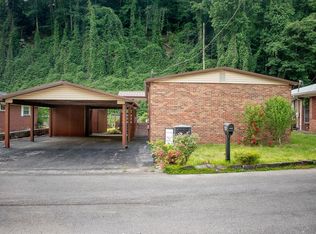 1123 Bend Of Slate Cir, Grundy, VA 24614