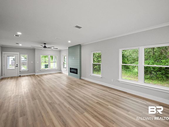 5th image of 8149 Carmel Cir