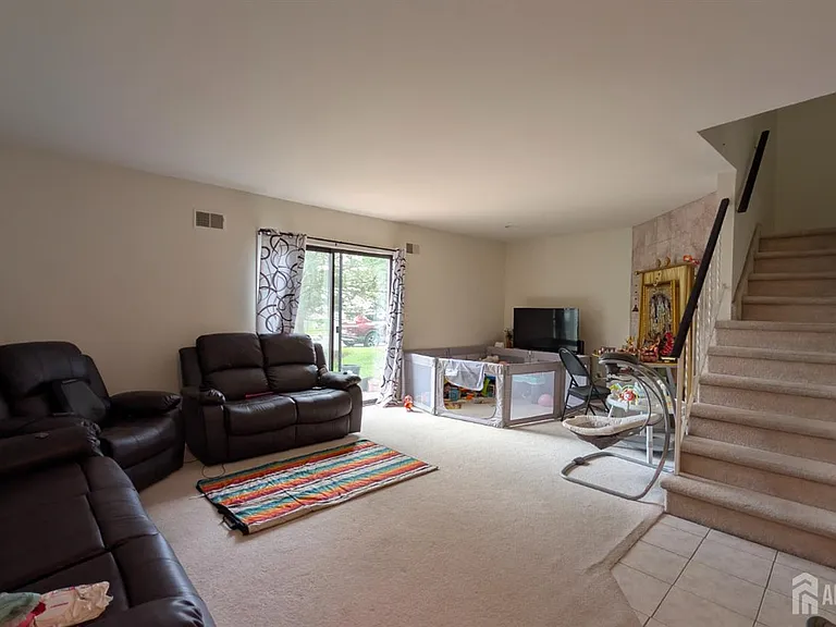 12 Sunflower Ct — Photo 11