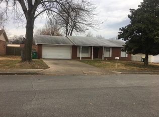 2208 Ellen St, Springdale, AR 72762