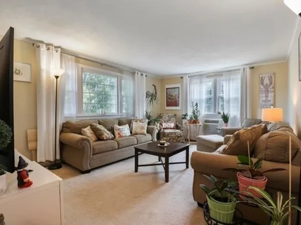 12 South St #6, Dennis Pt, MA 02639
