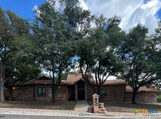 9202 Warriors Creek Dr, San Antonio, TX 78230