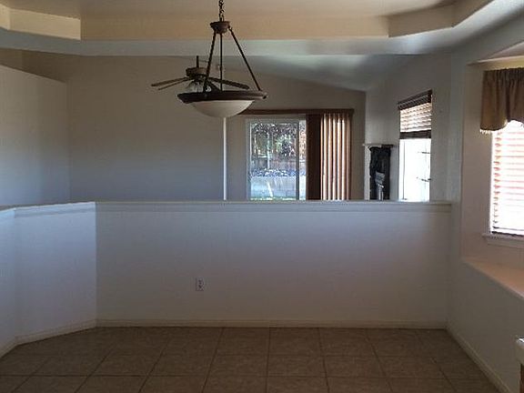 4th image of 9582 Mountain Pine Ct