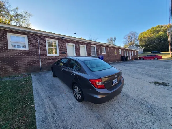 205 E 1st St #D, Lexington, NC 27292
