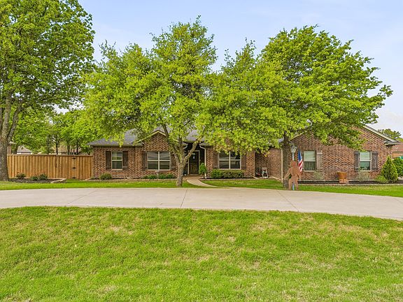 2nd image of 104 Canter Lane Dr