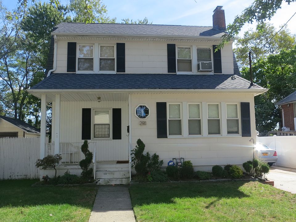 1st image of 2911 Davison St