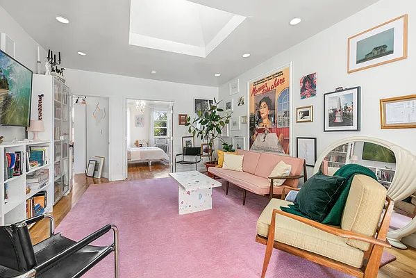 Sold by Compass | media 14