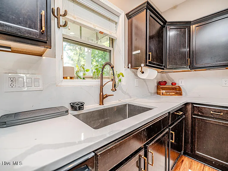 113 Sedgewood Ct — Photo 13