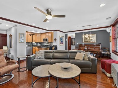 4540 Lindell Blvd APT 301, Saint Louis, MO, 63108