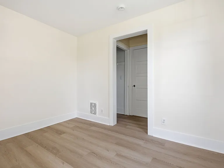 84 Sherwood Pl #1 — Photo 21