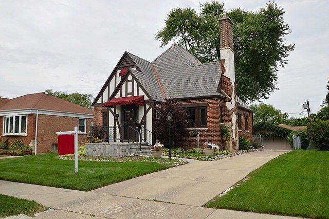 1st image of 1827 Stratford Ave