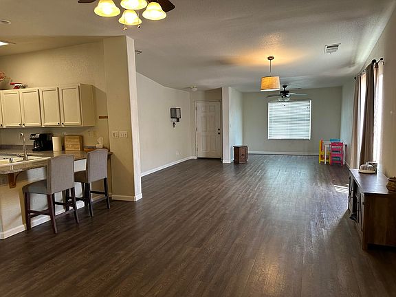 3rd image of 1463 N Michael Street