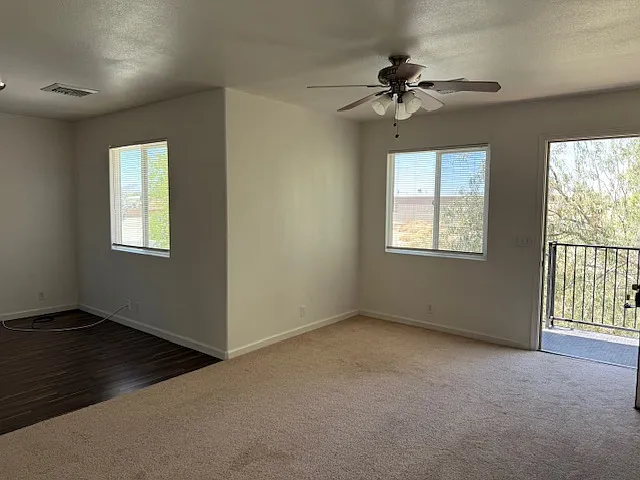 1532 N Erwin St #C — Photo 12