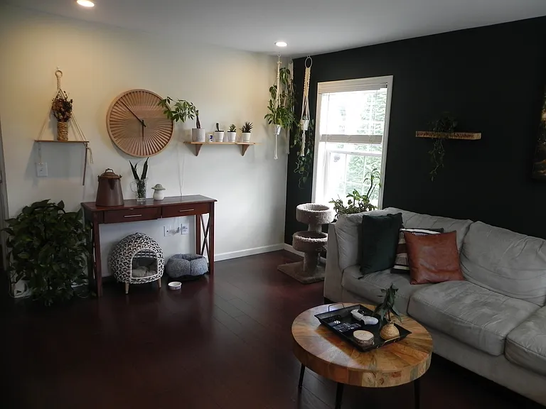10 Adamson Ave #B — Photo 4