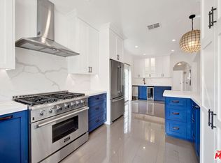 552 N Madison Ave, Los Angeles, CA 90004