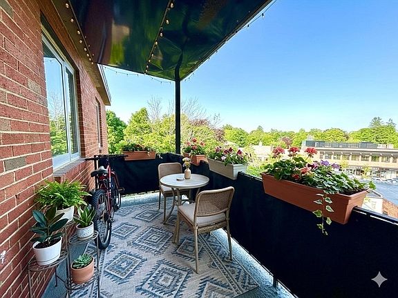 2nd image of 125 Trapelo Rd #U-36