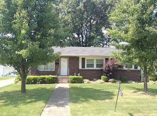824 Christopher Greenup Dr, Owensboro, KY 42303