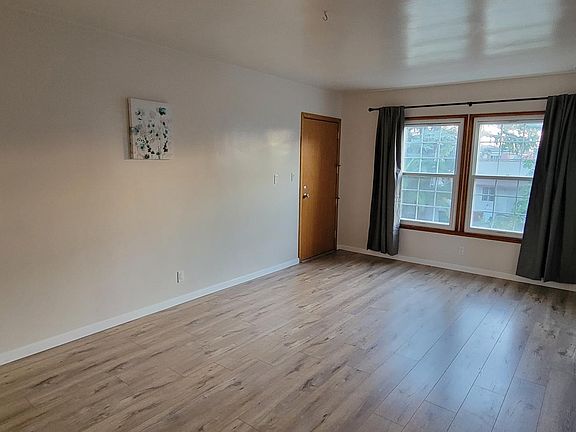Living Room facing West