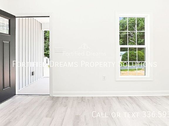 3rd image of 857 Ridgeway Dr
