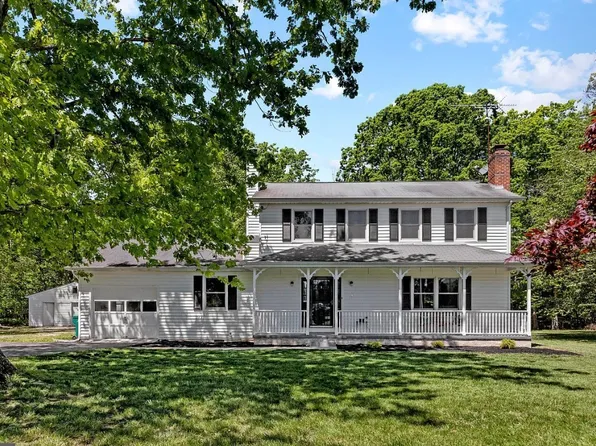 (undisclosed Address), La Plata, MD 20646