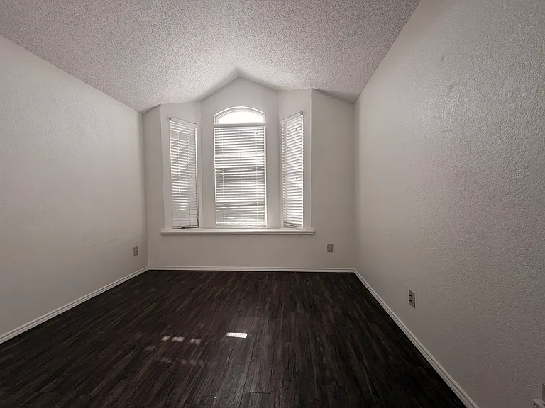 1334 Mimosa Ln — Photo 22