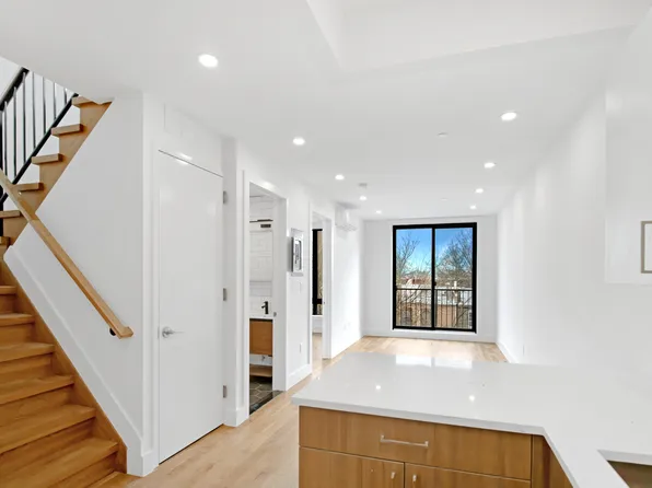 2120 Fulton Street 4R image 1 of 15