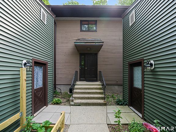 2nd image of 14 Wynwood Drive #14