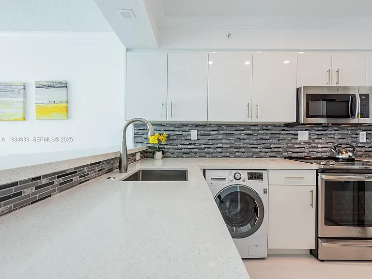 2501 S Ocean Dr #1012 — Photo 6