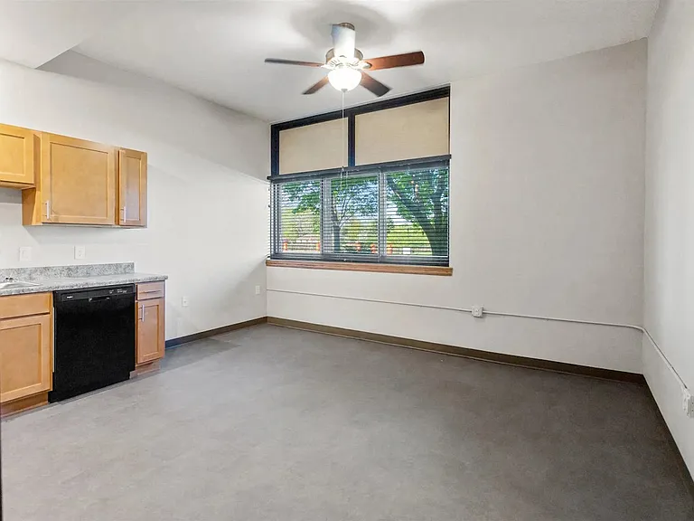 S75W17476 Janesville Rd — Photo 13