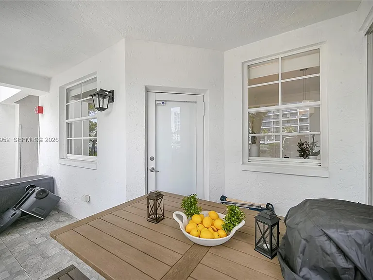 3245 NE 184th St #13104 — Photo 22