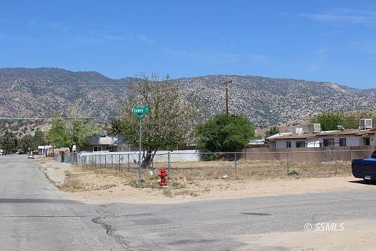 1st image of 0 Flower St