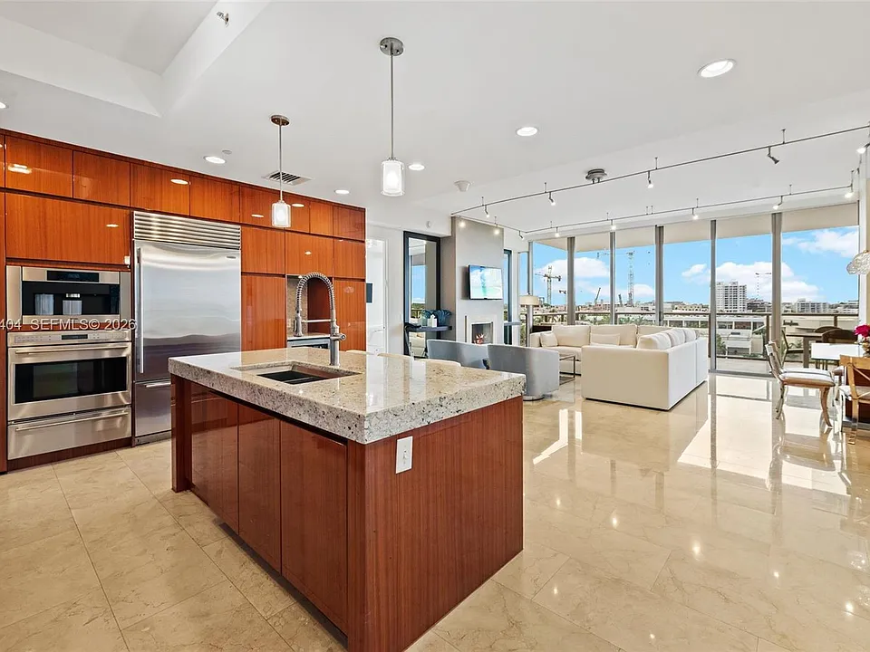 9705 Collins Ave #605N