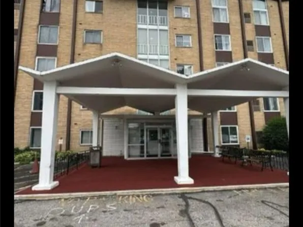 25735 Lorain Rd Unit 222, North Olmsted, OH 44070