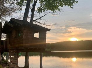 72 Burtons Ln, Winthrop, ME 04364