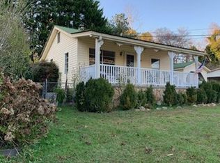 512 Austin St, Blue Ridge, GA 30513