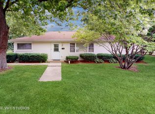 707 Stuart St, Grayslake, IL 60030