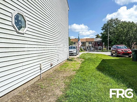 4th image of 105A Chesterfield Ct