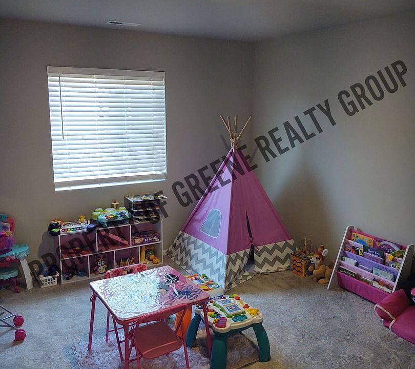 1st image of 1376 92nd Way SE