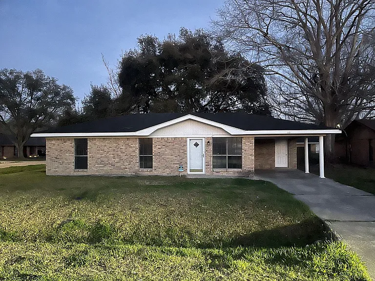 101 Dutch Cir — Photo 1