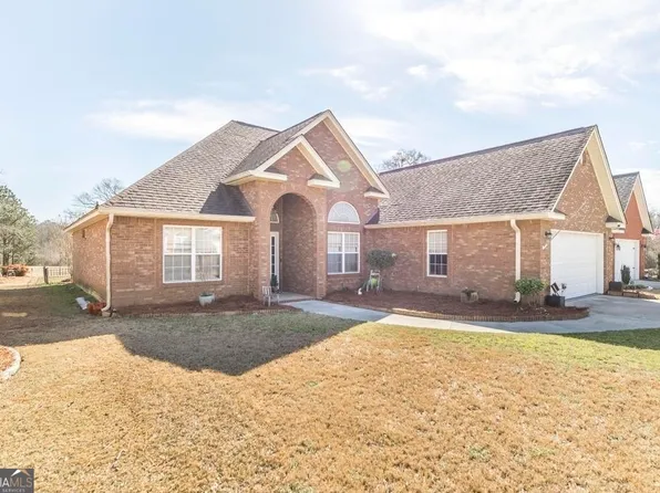 619 Links View Dr, Bonaire, GA 31005