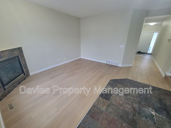 5th image of 171 Brintnell Blvd NW #67