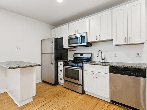 5th image of 2505 Peniston St APT A